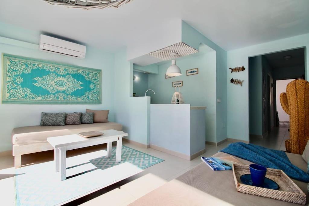 Agradable Apartamento Con Terraza En Formentera Es Pujols Extérieur photo