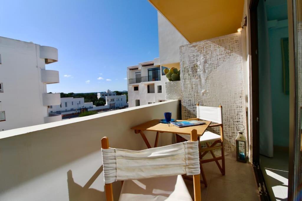 Agradable Apartamento Con Terraza En Formentera Es Pujols Extérieur photo